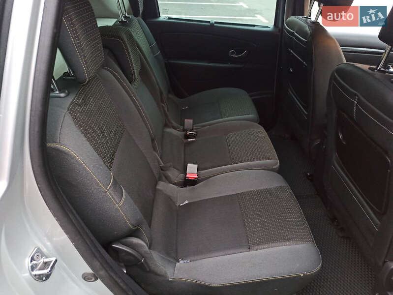 Минивэн Renault Scenic 2015 в Киеве фото 25 Минивэн Renault Scenic 2015 в Киеве
