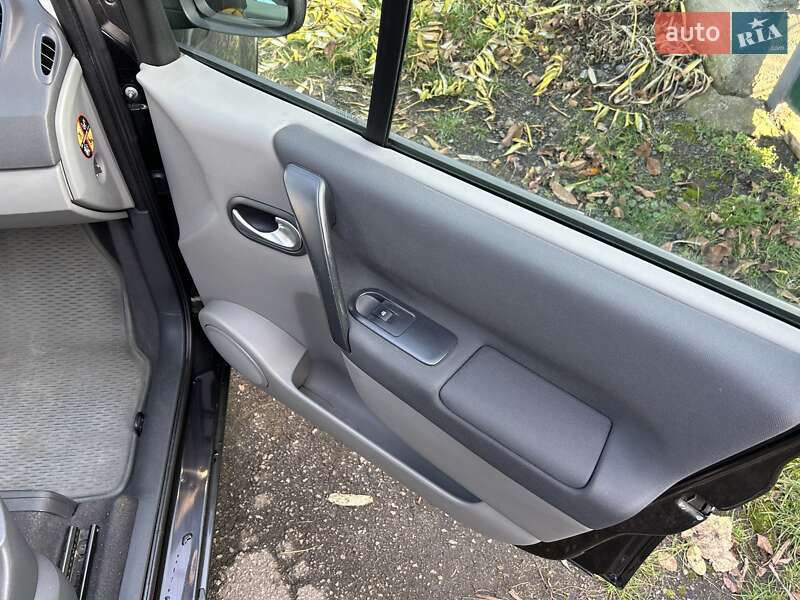 Мінівен Renault Scenic 2007 в Кагарлику