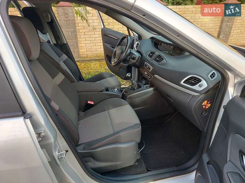 Минивэн Renault Scenic 2015 в Виннице фото 24 Минивэн Renault Scenic 2015 в Виннице