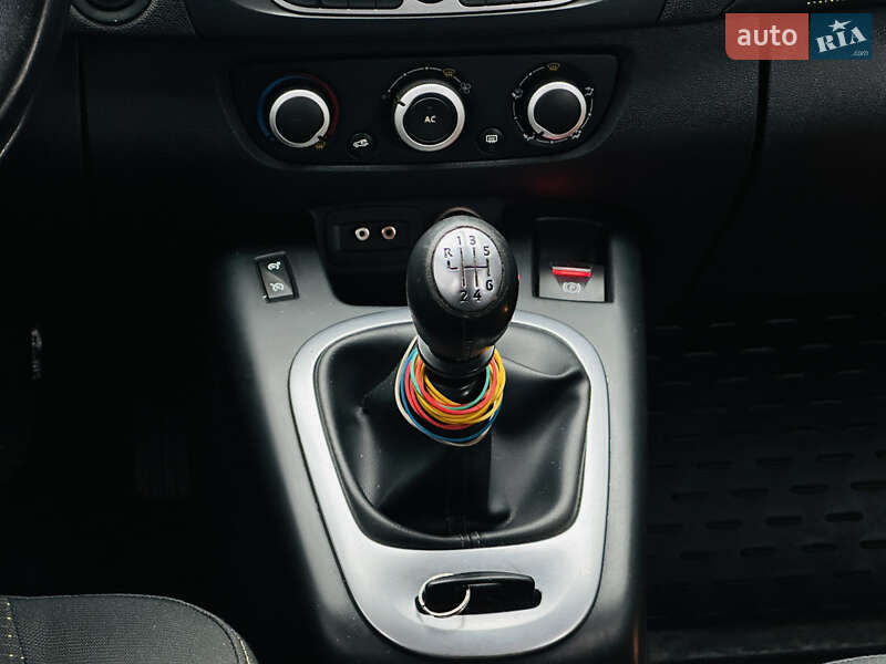 Минивэн Renault Scenic 2009 в Харькове фото 26 Минивэн Renault Scenic 2009 в Харькове