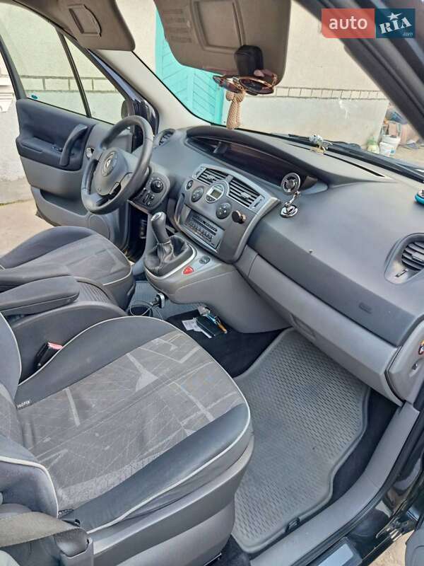 Минивэн Renault Scenic 2003 в Демидовке