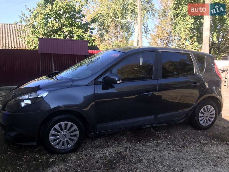 Минивэн Renault Scenic 2011 в Львове