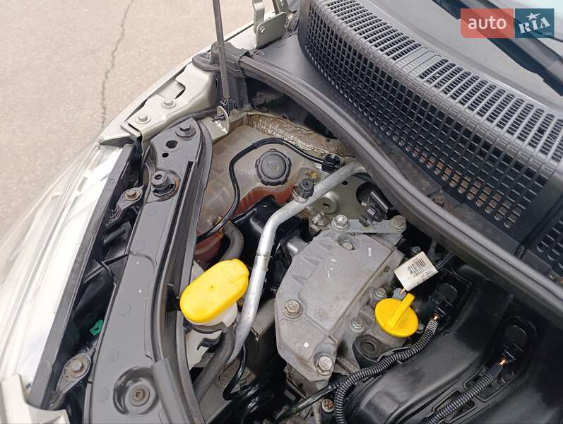 Минивэн Renault Scenic 2006 в Виннице фото 17 Минивэн Renault Scenic 2006 в Виннице