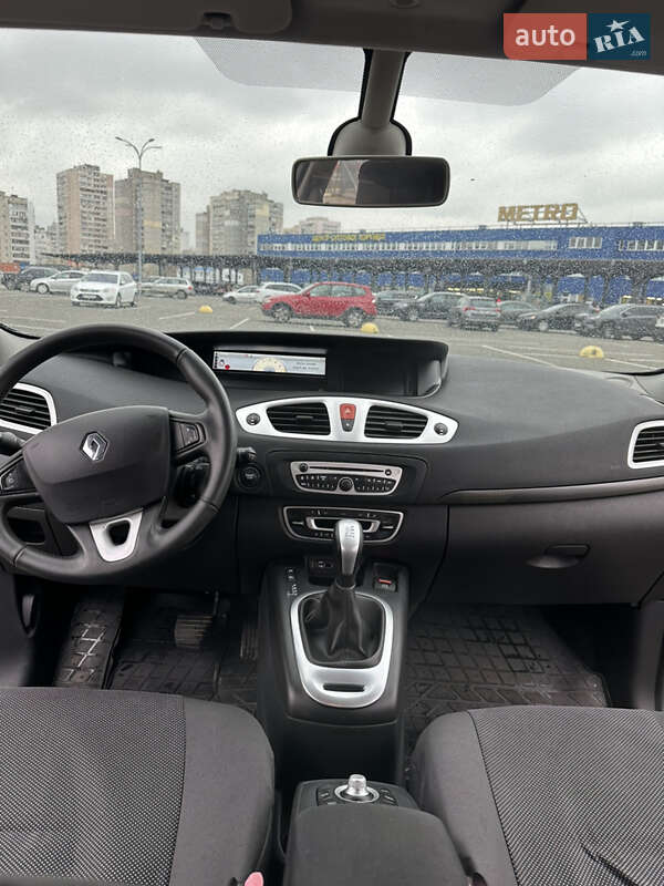Минивэн Renault Scenic 2011 в Киеве