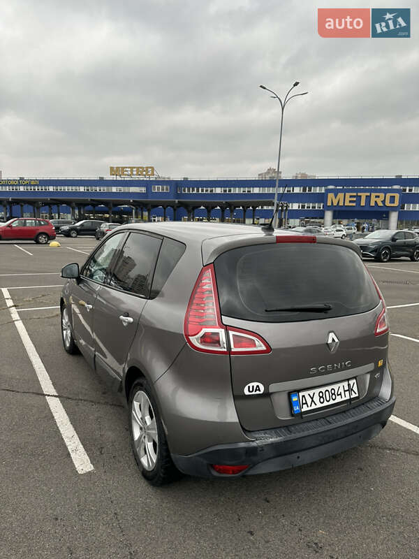 Минивэн Renault Scenic 2011 в Киеве