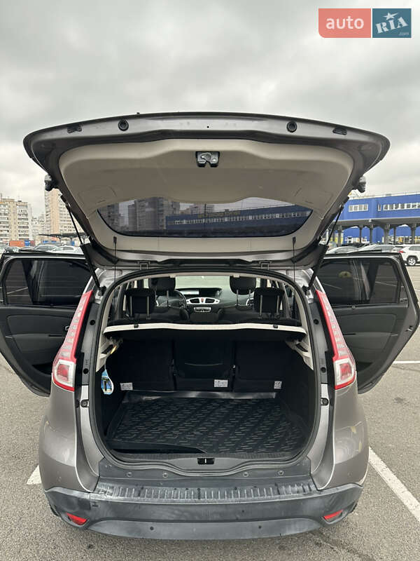 Минивэн Renault Scenic 2011 в Киеве