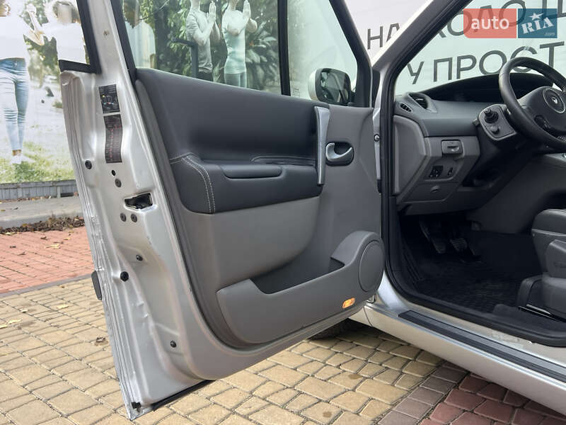 Мінівен Renault Scenic 2008 в Одесі