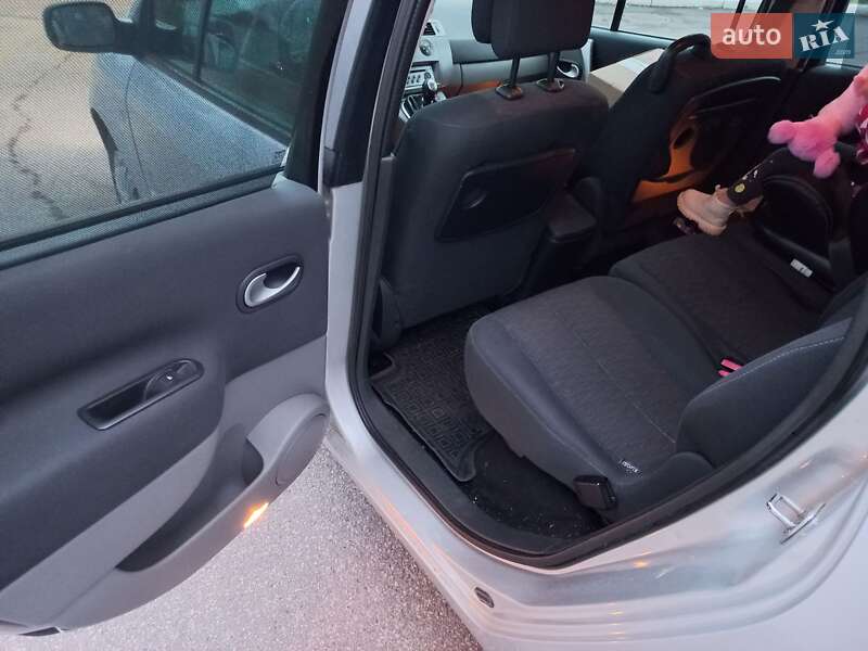 Минивэн Renault Scenic 2009 в Харькове