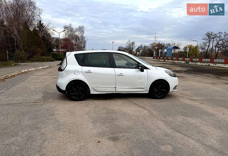 Мінівен Renault Scenic 2014 в Нікополі