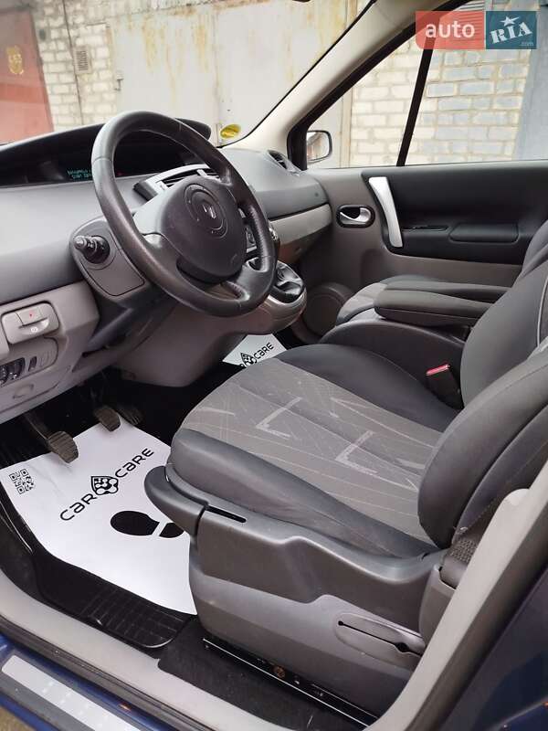 Минивэн Renault Scenic 2005 в Запорожье