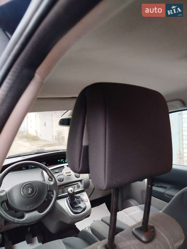 Минивэн Renault Scenic 2005 в Запорожье