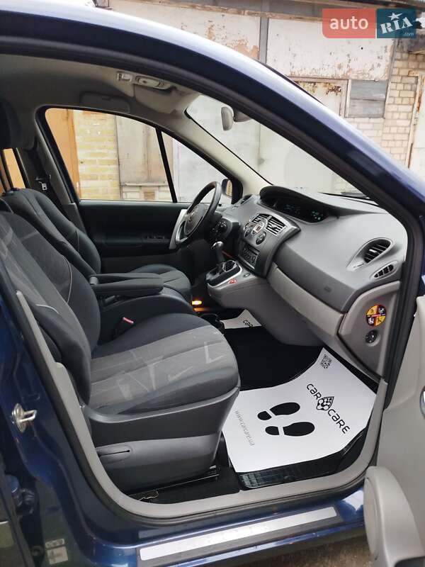 Минивэн Renault Scenic 2005 в Запорожье
