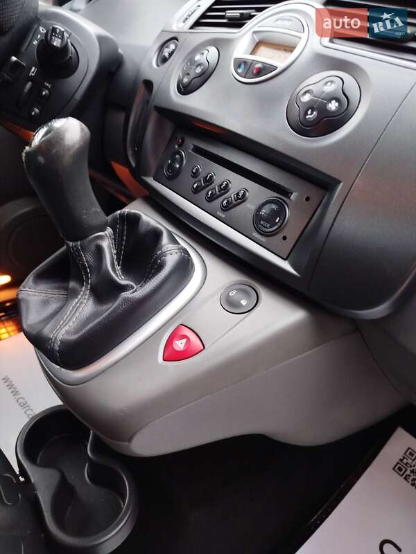 Минивэн Renault Scenic 2005 в Запорожье
