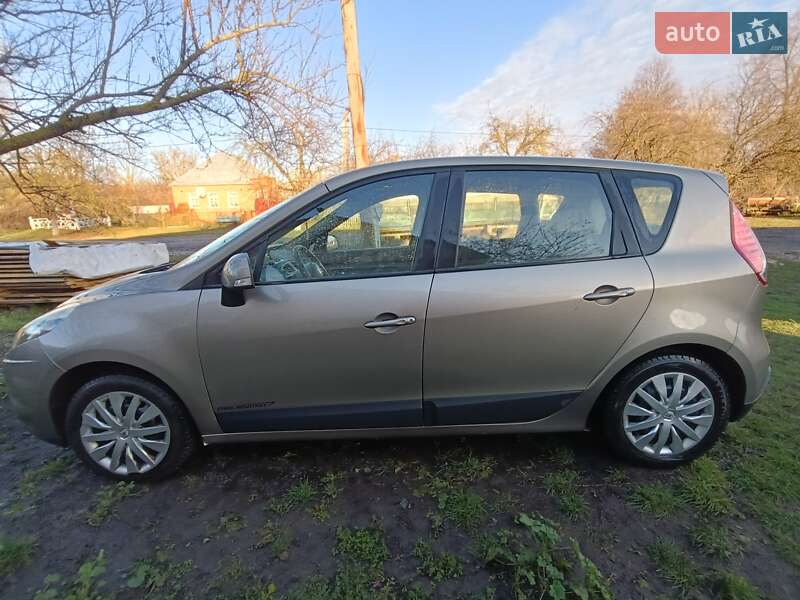 Мінівен Renault Scenic 2010 в Сумах фото 3 Мінівен Renault Scenic 2010 в Сумах