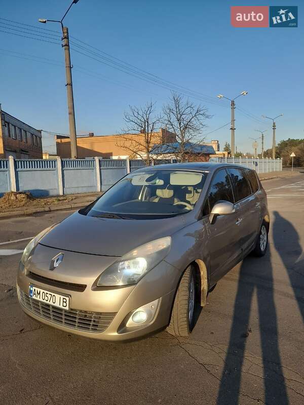 Минивэн Renault Scenic 2010 в Киеве фото 3 Минивэн Renault Scenic 2010 в Киеве