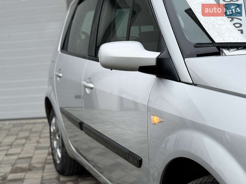 Минивэн Renault Scenic 2005 в Дрогобыче фото 17 Минивэн Renault Scenic 2005 в Дрогобыче