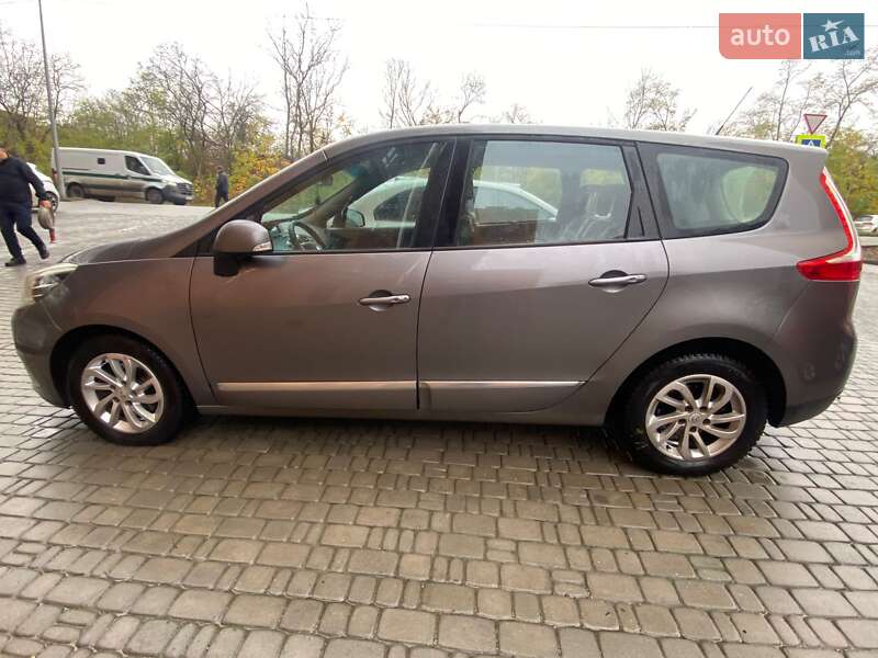 Минивэн Renault Scenic 2012 в Черновцах