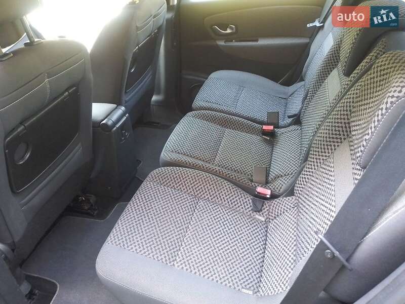 Мінівен Renault Scenic 2011 в Рава-Руській