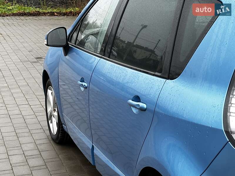 Мінівен Renault Scenic 2012 в Красилові