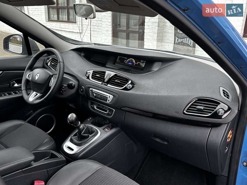 Мінівен Renault Scenic 2012 в Красилові