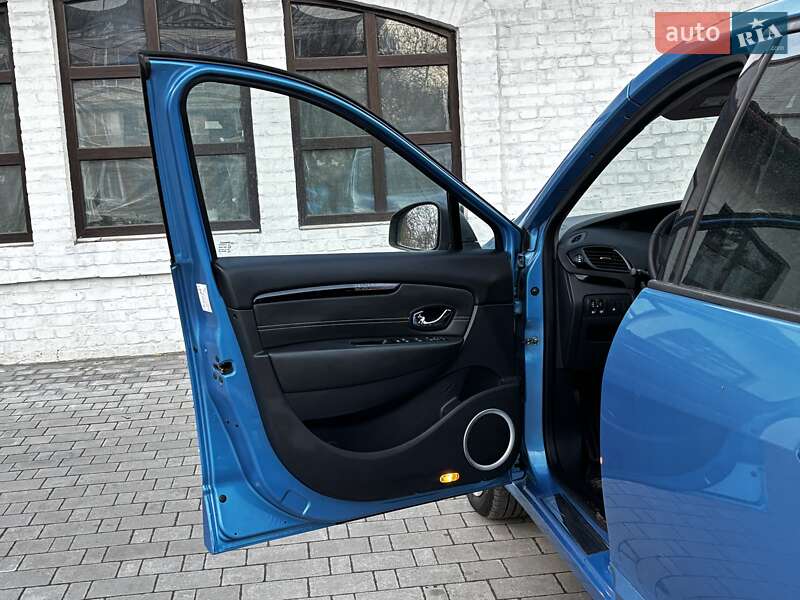 Мінівен Renault Scenic 2012 в Красилові