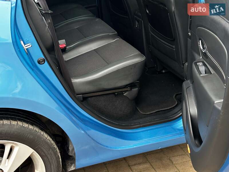 Мінівен Renault Scenic 2012 в Красилові