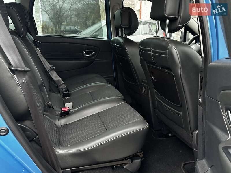 Мінівен Renault Scenic 2012 в Красилові