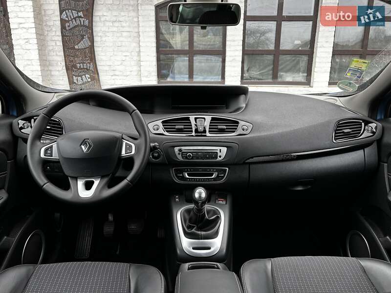 Мінівен Renault Scenic 2012 в Красилові