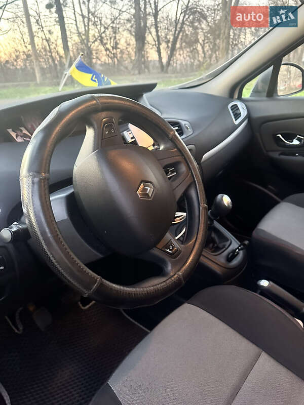 Минивэн Renault Scenic 2015 в Житомире фото 16 Минивэн Renault Scenic 2015 в Житомире