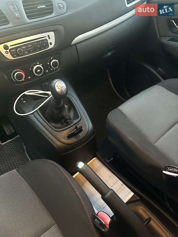 Минивэн Renault Scenic 2015 в Житомире фото 21 Минивэн Renault Scenic 2015 в Житомире
