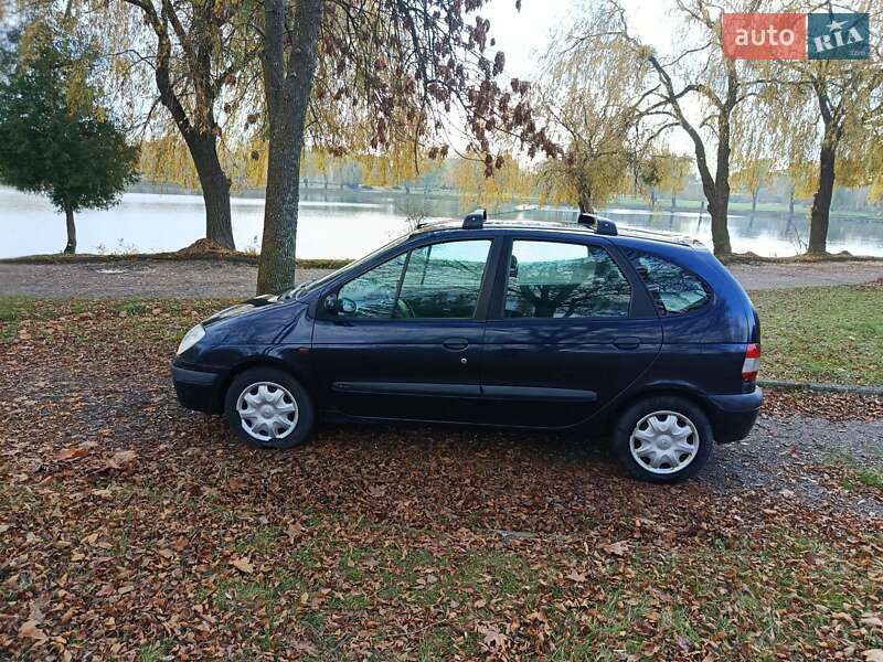 Минивэн Renault Scenic 2000 в Ровно