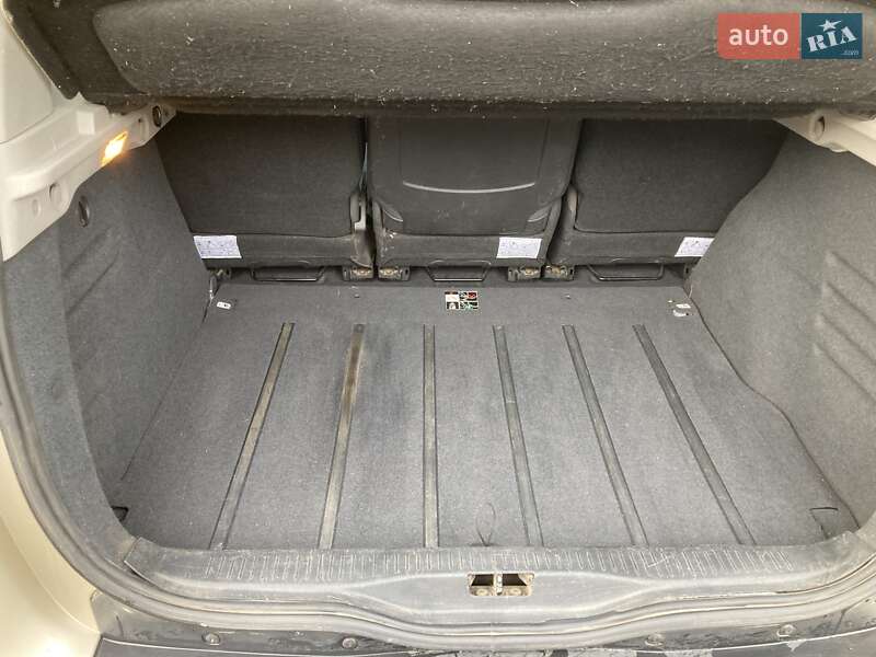 Мінівен Renault Scenic 2009 в Миргороді