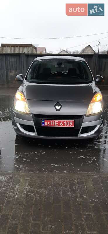 Мінівен Renault Scenic 2010 в Ківерцях