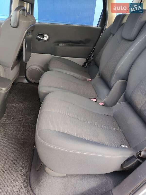 Минивэн Renault Scenic 2006 в Нововолынске фото 40 Минивэн Renault Scenic 2006 в Нововолынске