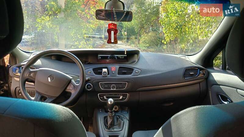 Мінівен Renault Scenic 2010 в Івано-Франківську