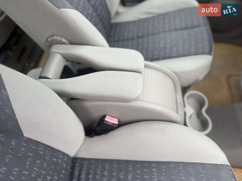 Минивэн Renault Scenic 2005 в Хмельницком