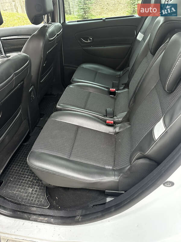 Минивэн Renault Scenic 2015 в Львове