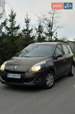 Минивэн Renault Scenic 2010 в Дубно