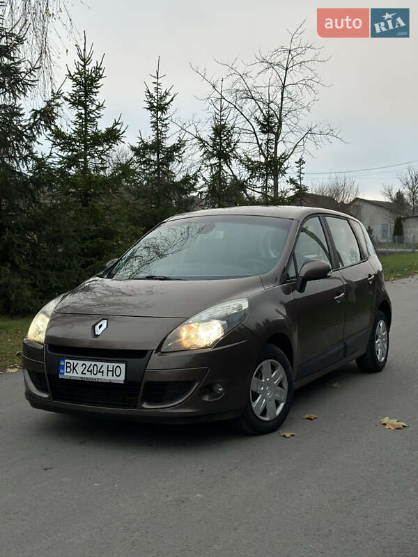 Минивэн Renault Scenic 2010 в Дубно фото Минивэн Renault Scenic 2010 в Дубно