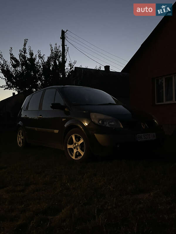 Минивэн Renault Scenic 2006 в Владимирце