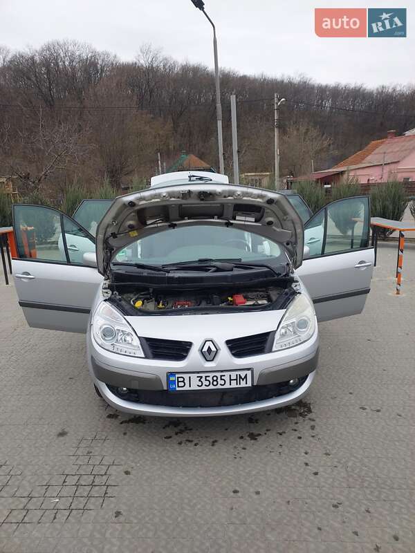 Минивэн Renault Scenic 2006 в Полтаве