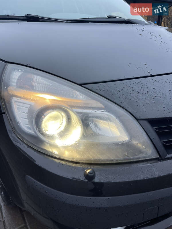 Минивэн Renault Scenic 2008 в Ровно
