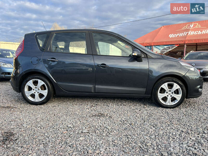 Мінівен Renault Scenic 2009 в Лубнах