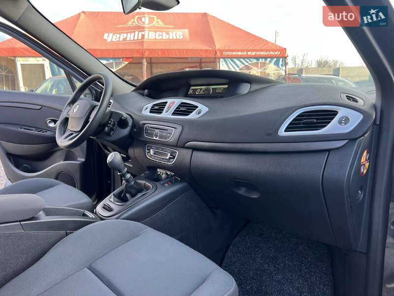 Мінівен Renault Scenic 2009 в Лубнах