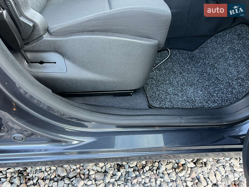 Мінівен Renault Scenic 2009 в Лубнах