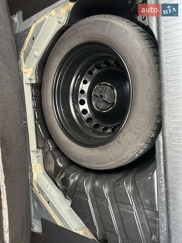 Минивэн Renault Scenic 2014 в Виннице