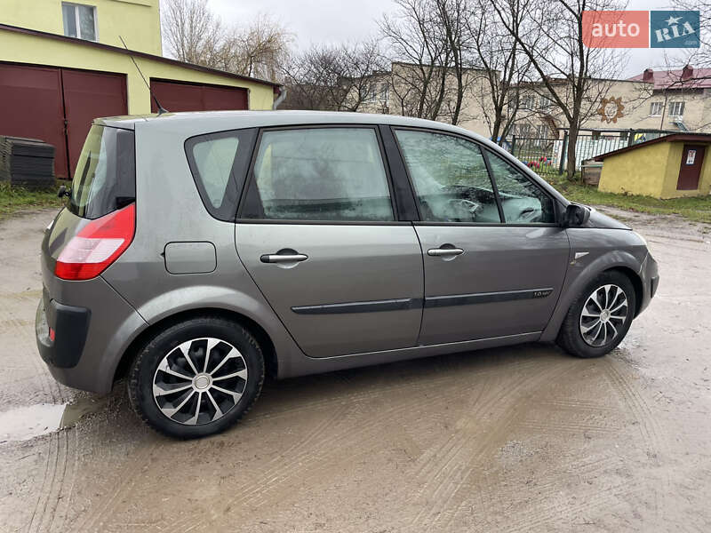 Минивэн Renault Scenic 2003 в Красилове