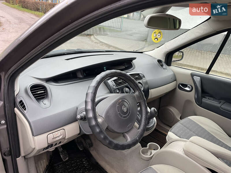 Минивэн Renault Scenic 2003 в Красилове
