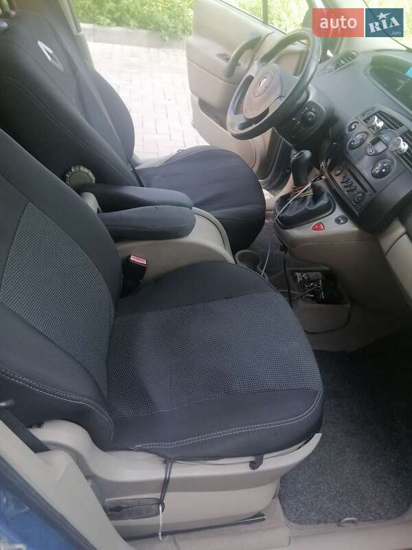 Мінівен Renault Scenic 2005 в Луцьку