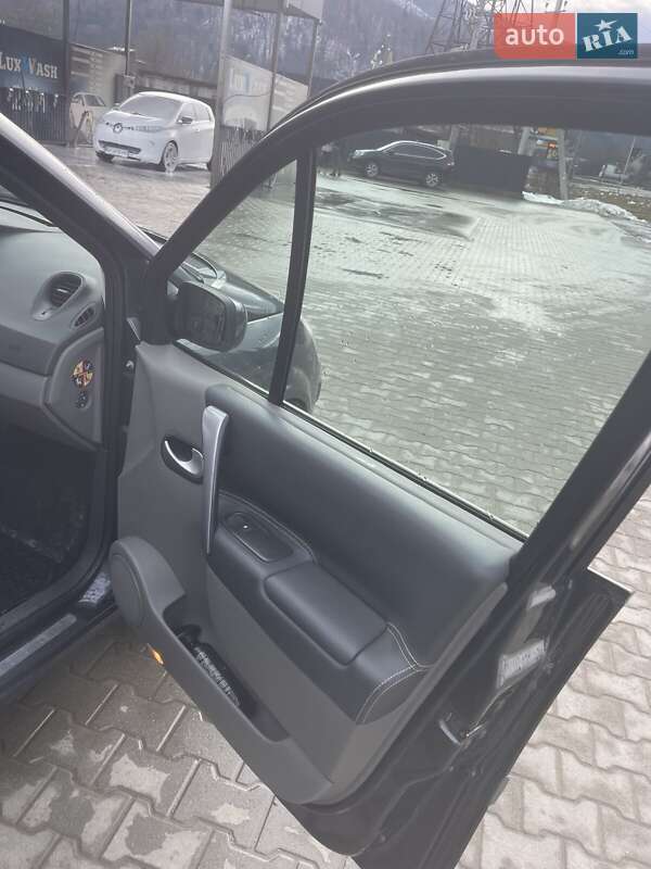 Минивэн Renault Scenic 2008 в Стрые